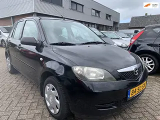 Mazda 2 1.4 Exclusive AUTOMAAT € 2450.- 2006 Zeer mooi 1 Jr. Apk