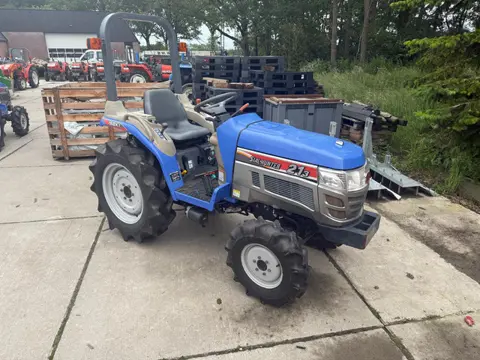 Iseki TH213