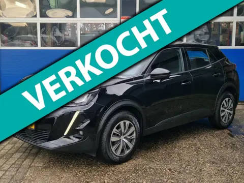 Peugeot 2008 1.2 PureTech / Carplay / Navigatie / Camera / Parkeersensor / Origineel NL / NAP