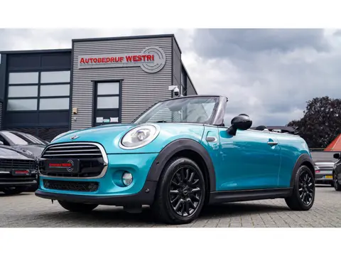 Mini Cabrio 1.5 Cooper Pepper Serious Business | Stoelverwarming | Navigatie | Keyless Go