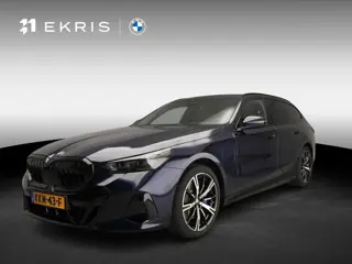 BMW 5 Serie Touring 550e xDrive M-Sportpakket Pro / Panoramadak / Trekhaak / Driving assist Prof / A