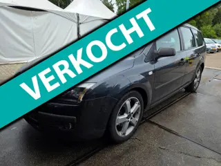 Ford Focus Wagon 1.6-16V Futura