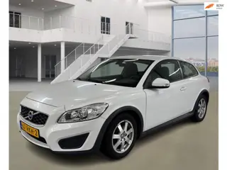 Volvo C30 1.6 D2 Kinetic NAVI PSENSOR CRUISE TREKHAAK 2 X SLEUTELS