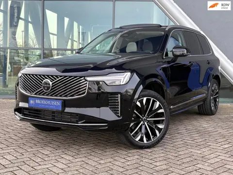Volvo XC90 2.0 T8 Plug-in hybrid AWD Ultra Bright 455pk Luchtvering / Bowers Wilkins Audio / Massage