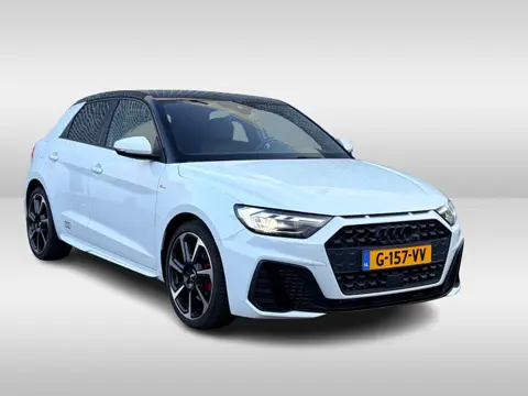 Audi A1 Sportback 40 TFSI S Line edition one / Navigatie / Keyless / Virtual Cockpit / 18'' / Parkee