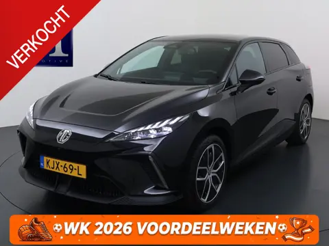 MG MG4 Electric Luxury 64 kWh VAN: 24.900,- VOOR: 22.877,- UW WKVOORDEEL: 2.023,- | SOH 95% | 10.000