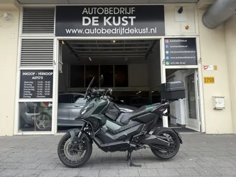 Honda Scooter NC 750 X-ADV 2020 AKRAPOVIC