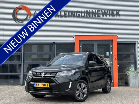 Suzuki Vitara 1.5 Hybrid Select / Allseason Banden / Navi / Stoelverwarming / Applecarplay/AndroidAu