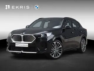 BMW iX2 eDrive20 | M Sportpakket | Innovation Pack | Head-Up | Elektr. Stoelen | Parking Assistant P