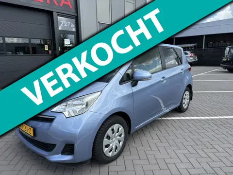 Toyota Verso-S 1.3 VVT-i Aspiration Panoramadak trekhaak camera airco navi