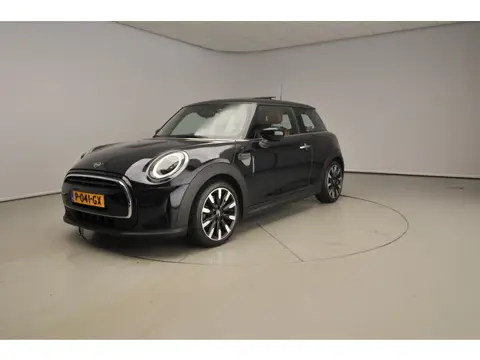 MINI 3-Deurs Cooper | LED | Leder | Navigatie | Panoramadak | Sportstoelen | Stoelverwarming | Keyle