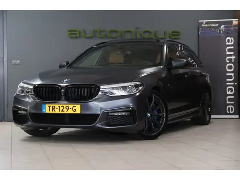 BMW 5-serie Touring 530i High Executive *MAT Frozen Grey* Individual Leder PANORAMADAK UNIEKE AUTO!!