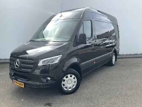 Mercedes-Benz Sprinter 311 1.9 CDI L2H2 Automaat Airco Cruise Navi Camera 3 Zits Trekhaak 2000 kg & 