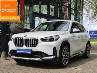 BMW X1 xDrive25e | SOH 95,71% | Panoramadak | Leder | Navigatie | PDC + camera | Stoelverwarming | L