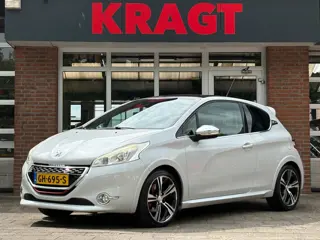 Peugeot 208 GTi 1.6T 220 pk - NL auto - Panoramadak - Halfleder - snel!