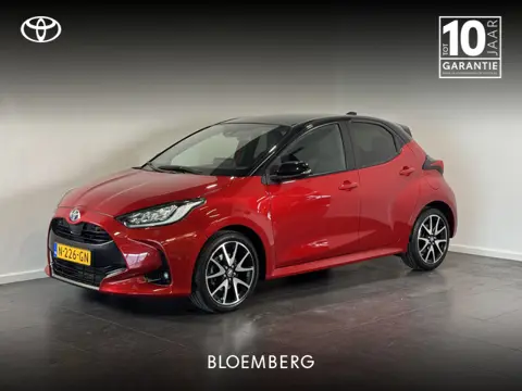 Toyota Yaris 1.5 Hybrid Executive | Trekhaak | Panoramisch dak | JBL | BSM | HUD |