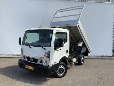 Nissan NT400 32.12 2.5 dCi 250 Kipper 3 Zits Trekhaak 2000 kg Euro 5 Bakmaat L.315/B.190/H.0.40 CM
