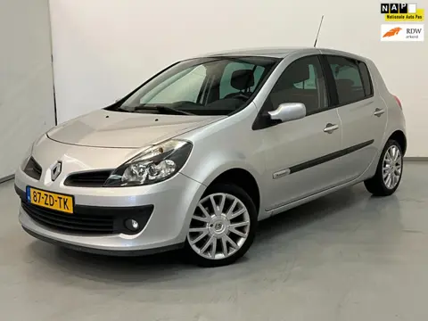 Renault Clio 1.4-16V Rip Curl / NL-auto / Airco / Trekhaak