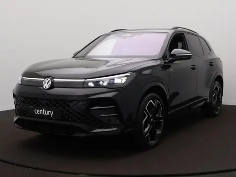 Volkswagen Tiguan 1.5 eHybrid R-Line Business Automaat - IQ light - Trekhaak - 	Panoramaschuif-kante