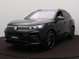 Volkswagen Tiguan 1.5 eHybrid R-Line Business Automaat - IQ light - Trekhaak - 	Panoramaschuif-kante