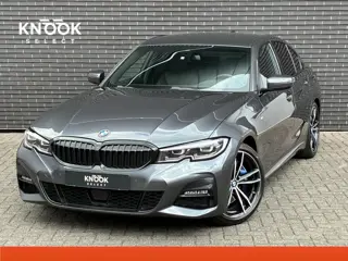 BMW 3-serie Sedan 320i High Executive M Sport Pakket Automaat / Live Cockpit Professional / Leder / 