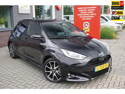 Toyota Yaris 1.5 Hybrid Executive / HUD / JBL Audio / Camera / Carplay / ACC / Stoelverwarming