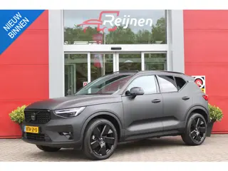 Volvo XC40 2.0 B4 197PK PLUS BLACK EDITION PANORAMISCH SCHUIF/KANTELDAK | LIGHTING PACK - MATRIX LED