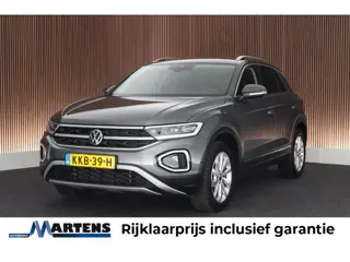 Volkswagen T-Roc 1.5 TSI 150pk DSG Style Trekhaak Camera LED Virtual Cockpit Navigatie