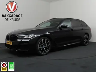 BMW 5-serie Touring 530e Business Edition Plus | Laser Koplampen! | Panoramadak | Trekhaak!