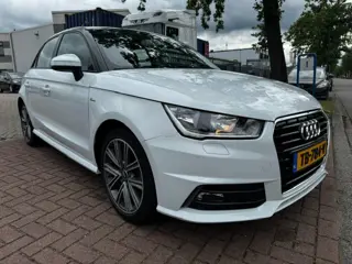Audi A1 Sportback 1.0 TFSI 5deurs Advance S-Line Airco,Cruisecontrol,Navigatie