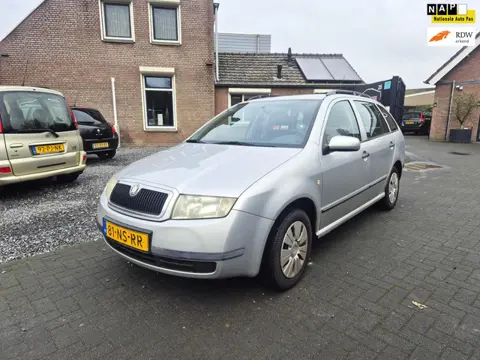 Skoda Fabia Combi 1.4-16V Flash Airco