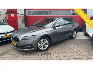 Skoda Octavia Combi 1.5 e-TSI Business Edition AUTOMAAT / TREKHAAK / CARPLAY / FULL LED / KEYLESS / 