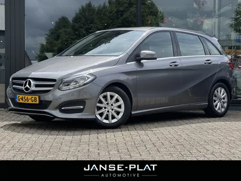 Mercedes-Benz B-Klasse 180 Ambition AUT | Stoelverwarming |