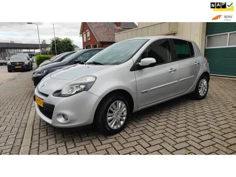 Renault Clio 1.2 Collection Nieuwe APK