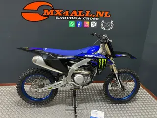 Yamaha YZ 450 F 2025 Black Monster GYTR Edition no YZ 250 F
