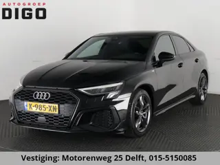 Audi A3 Limousine 35 TFSI S EDITION AUTOMAAT SCHUIF/PANODAK . NAVIGATIE . PDC V+A. VIRTUEEL COCKPIT 