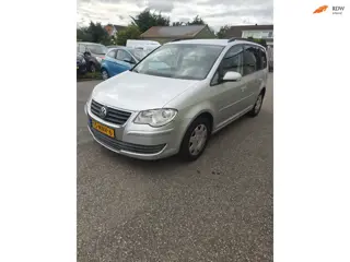 Volkswagen Touran 1.6 Comfortline Business 7PRS