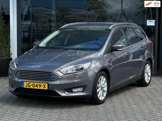 Ford Focus Wagon 1.5 Titanium Edition / Nwe Distributie / Sfeerverlichting