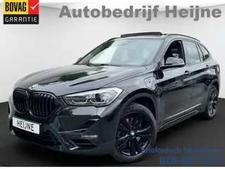 BMW X1 xDrive25e 221PK PHEV HIGH EXECUTIVE SPORT TREKHAAK/LEDER/HEAD-UP/PANORAMADAK PLUG-IN HYBRIDE