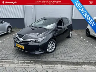 Toyota Auris 1.8 Hybrid Lease  HB | Panoramadak | Navigatie |