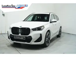 BMW X1 sDrive20i M Sport Panodak Led koplampen Camera Shadowline Stuur- en stoelverwarming 19 Inch V