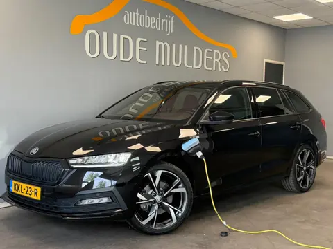 ŠKODA Octavia Combi 1.4 TSI iV PHEV Head-up/ACC/Stoelverwarming/Canton Audio