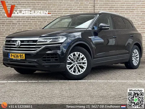 Volkswagen Touareg 3.0 TDI R-Line | Leder | Climate | Cruise | Navi | Camera | Stoelverwarming |