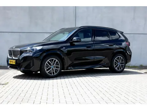 BMW X1 xDrive25e M Sport | 360 Camera l HUD l Veel opties
