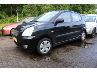 Kia Picanto 1.0 X-treme 5 drs apk 8-12-2026 normaal rijdend