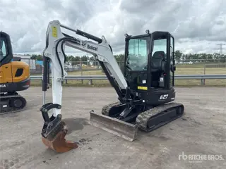 Bobcat E27 (bj 2024)