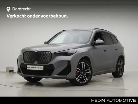BMW iX1 eDrive20 67 kWh | M-Sport Pro | Stoelverstelling elektrisch | Harman Kardon | Panoramadak | 