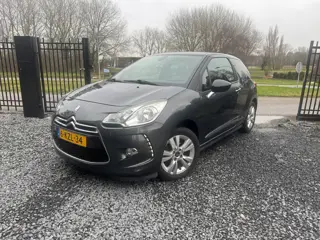 Citroen DS3 1.6 VTi So Chic / Automaat / parkeer sensoren / Bovag onderhouden /