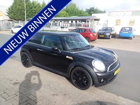 MINI 3-deurs 1.4 One Salt (bj 2010)