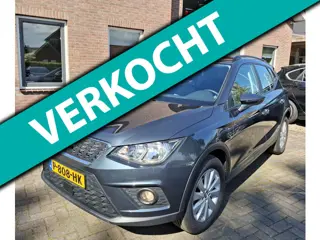 Seat Arona 1.0 TSI Style Business Intense Plus. 2de eigenaar, goed onderhouden en luxe o.a. camera, 